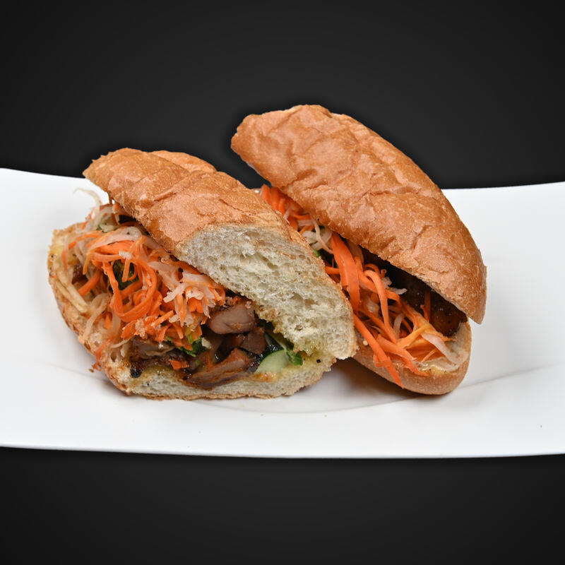 B2 French bread with char-grilled chicken