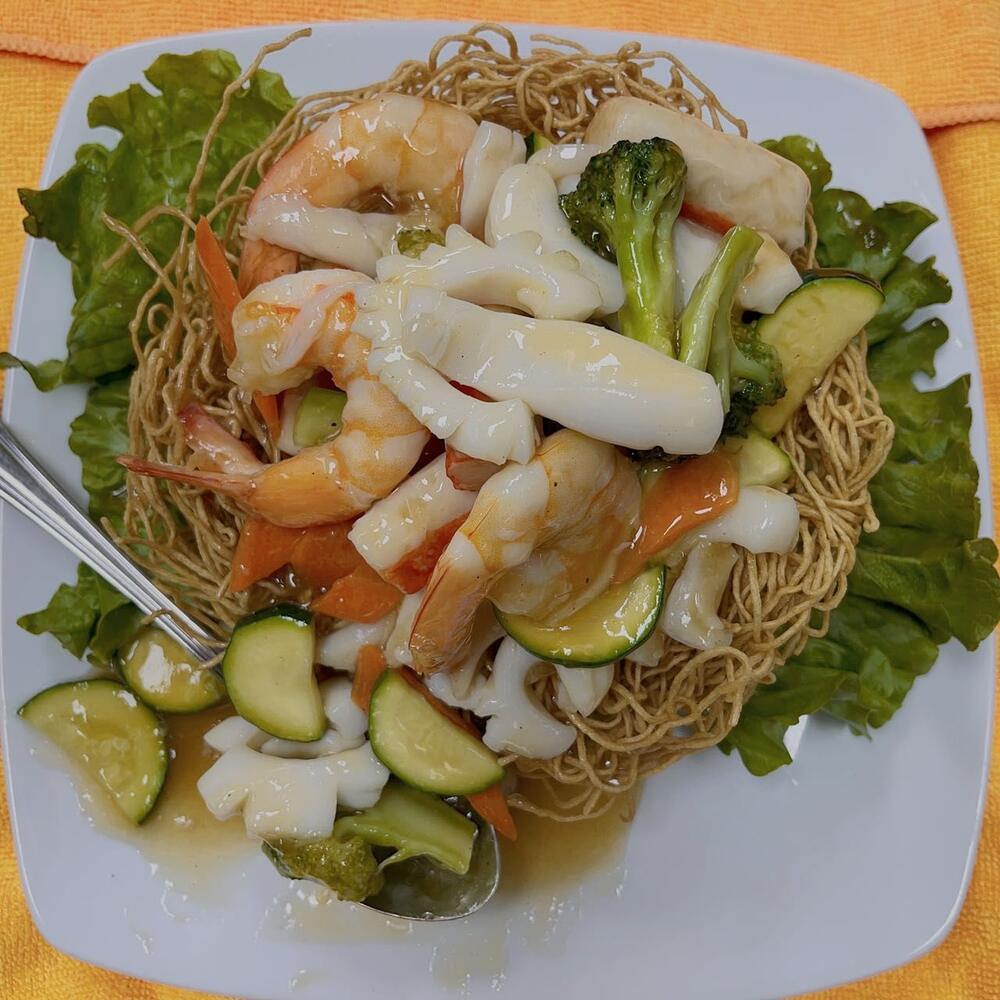 C3 Comb Seafood w. Fried Noodles(Crispy)