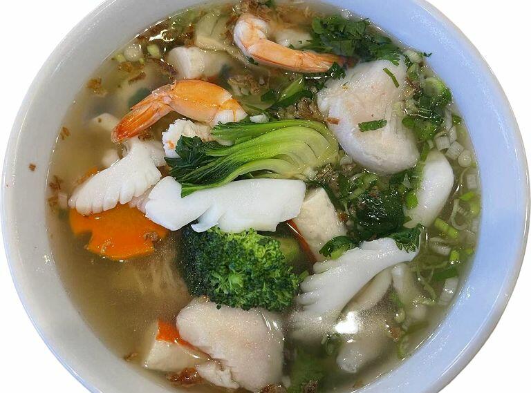 Combination Seafood Noodles