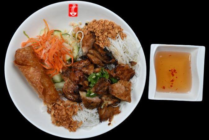 V1 Char-grilled Chicken vermicelli bowl