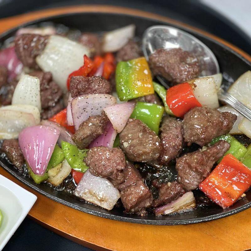 Flame- Broiled Diced filet mignon Plate/Com bo luc lac